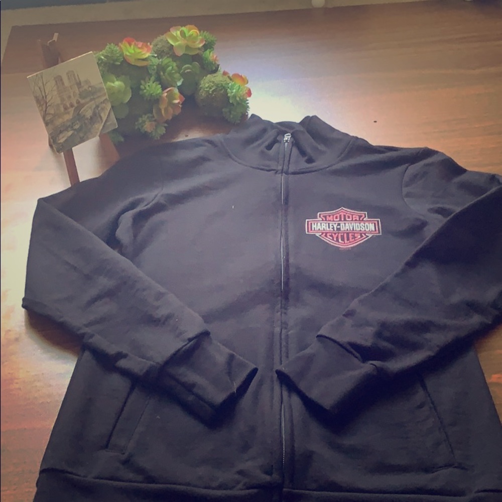 Long sleeve zip up